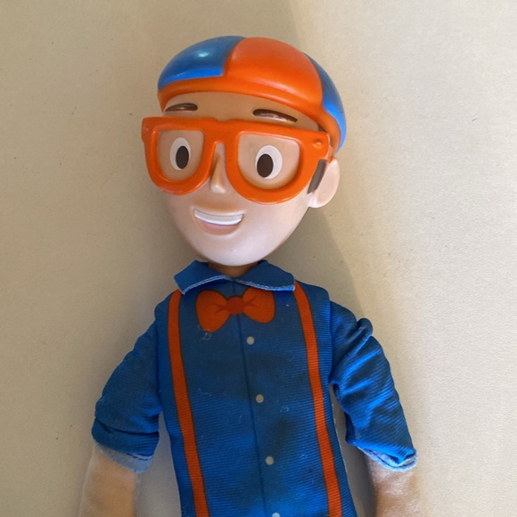 2019 Blippi, my buddy 16 inch plush toy - Picture 2 of 5